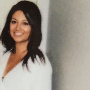 Meet your Posher, Cassandra